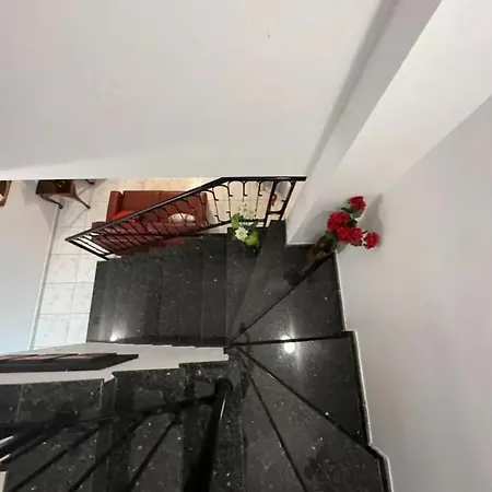 Marias Spacious Aparment *