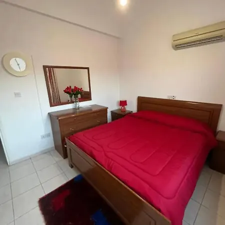 Marias Spacious Aparment Apartment