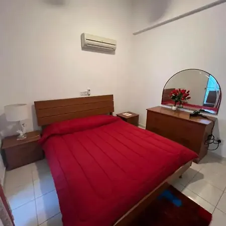 Marias Spacious Aparment Apartmán Paphos