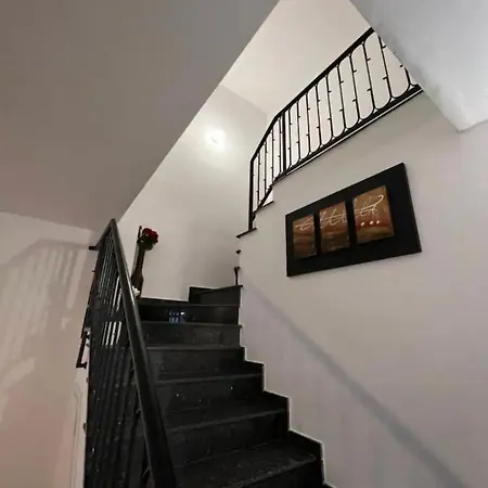 Marias Spacious Aparment Paphos