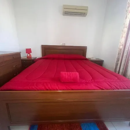 아파트 Marias Spacious Aparment