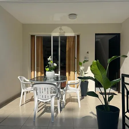 Marias Spacious Aparment Paphos